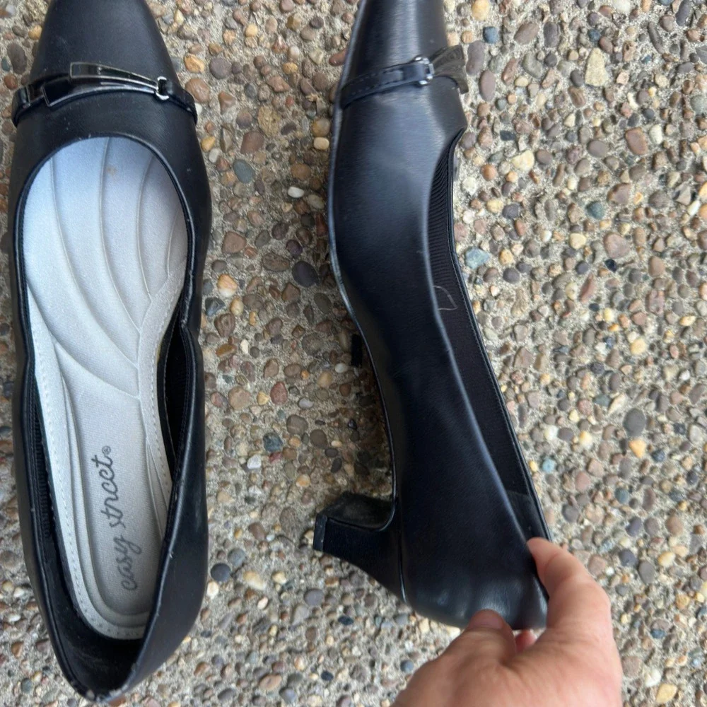 Easy Street Womens Black Square Toe Low Block Heel‎ Pumps Shoes 7.5M 30-2901